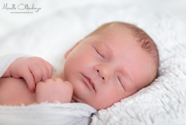 newbornshootgezinsreportagekinderfotograafmuruelleoldenburgerleekwebversie-7614